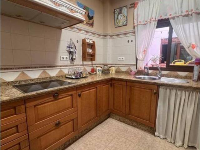 Piso en venta en Utrera, Andalucía