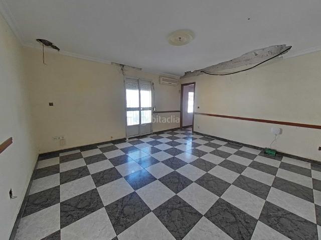 Piso en venta en Utrera, Andalucía