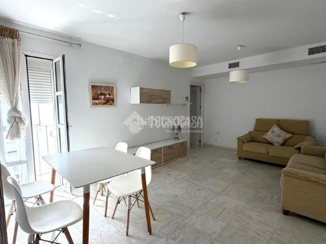 Piso en venta en Utrera, Andalucía