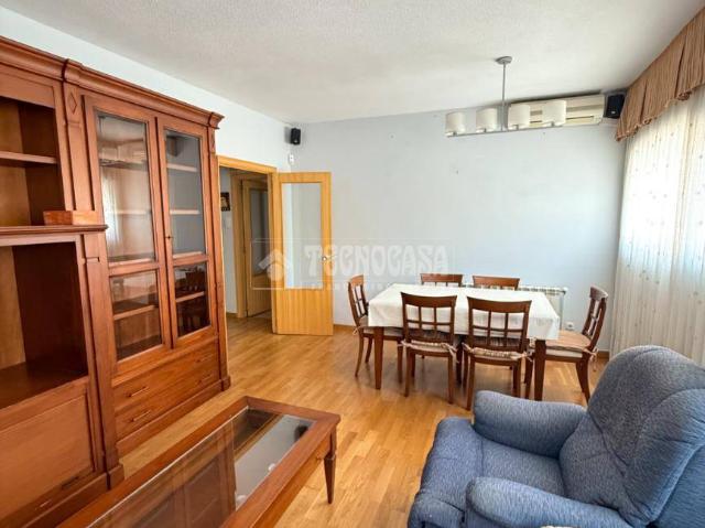 Piso en venta en Madrid, Cortes