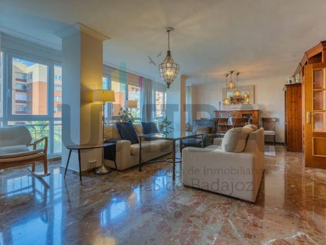 Piso en venta en Badajoz, Casco Antiguo