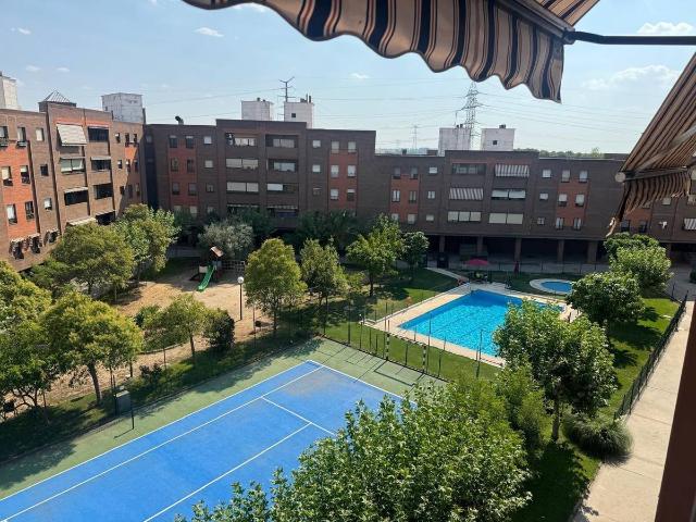 Piso en venta en Leganés, Flores