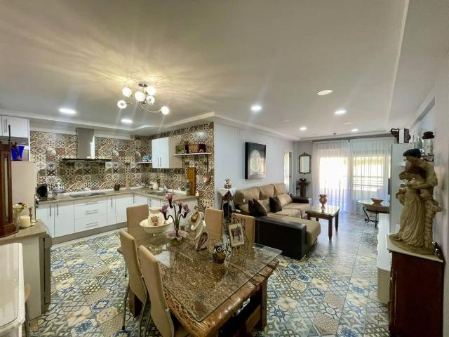 Piso en venta en Valdepeñas, Castilla-La Mancha