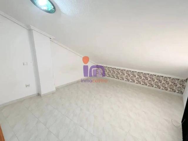 Piso en venta en Valdepeñas, Castilla-La Mancha