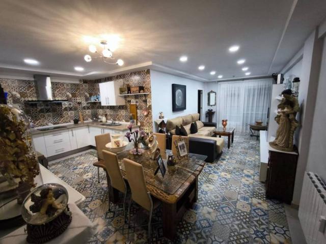 Piso en venta en Valdepeñas, Castilla-La Mancha