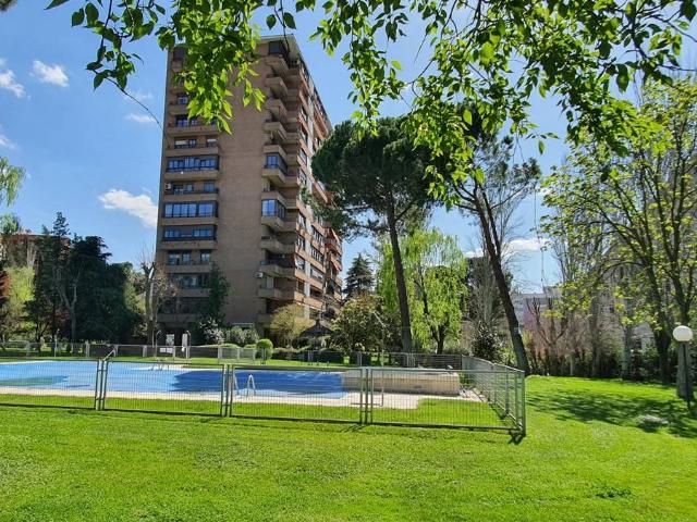 Piso en venta en Madrid, Cortes