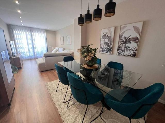 Piso en venta en Valencia, Quatre Carreres