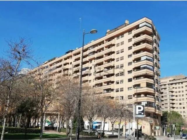Piso en venta en Valencia, Quatre Carreres