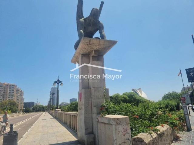Piso en venta en Valencia, Quatre Carreres