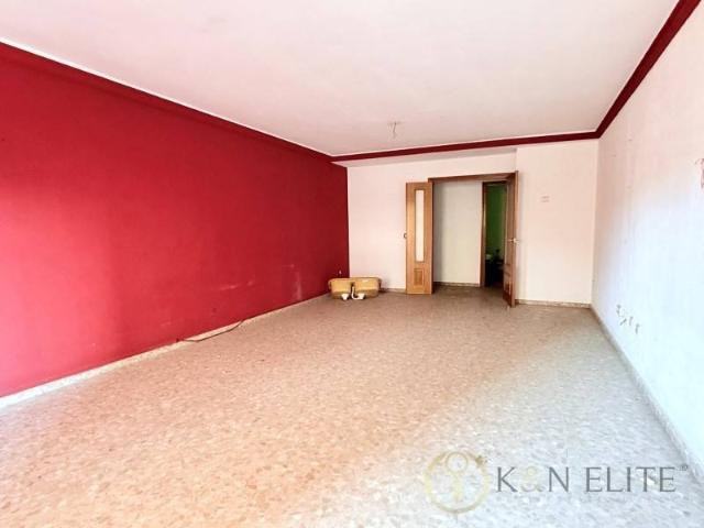 Piso en venta en Valencia, Quatre Carreres