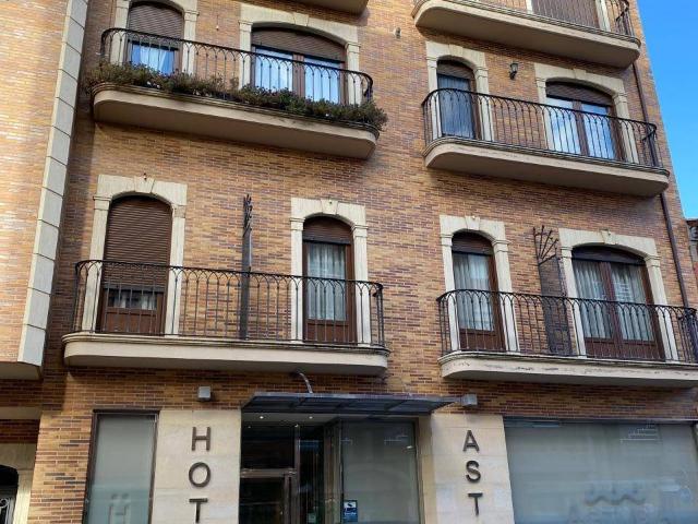 Piso en venta en Valencia De Don Juan, Castilla y León