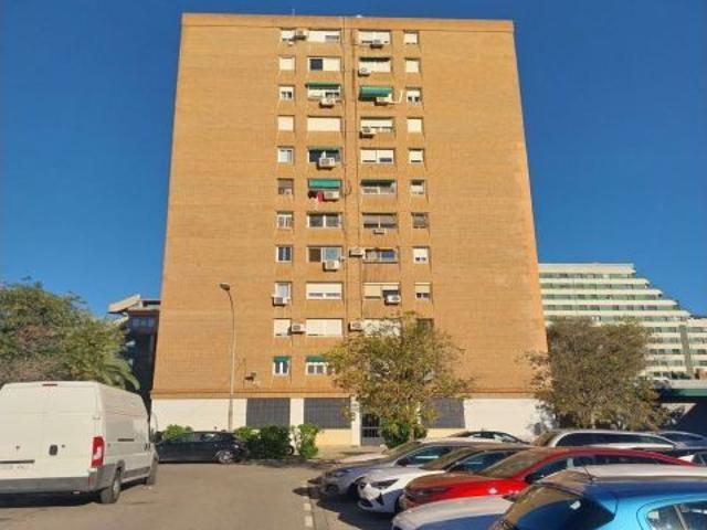 Piso en venta en Valencia De Las Torres, Extremadura