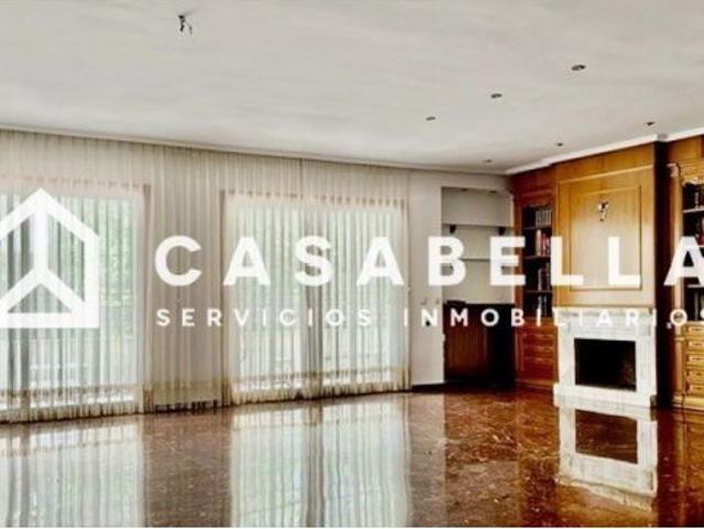 Piso en venta en Valencia de las Torres, Badajoz