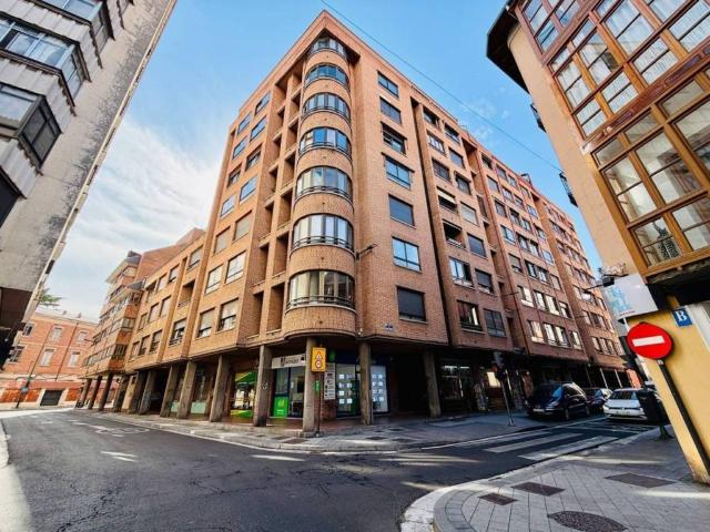 Piso en venta en Plaza España, Valladolid