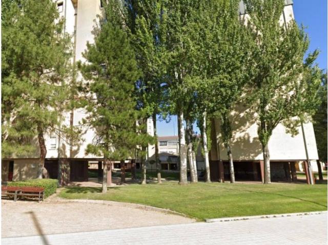 Piso en venta en Huerta del Rey, Valladolid