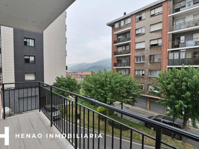 Piso en venta en El Pasillo, Valle De Trápaga-trapagaran
