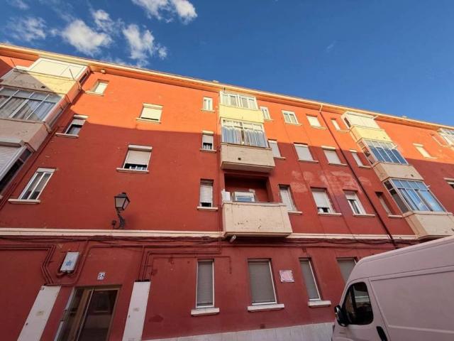 Piso en venta en Venta De Baños, Castilla y León
