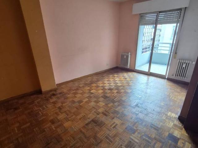 Piso en venta en Centro, Ourense