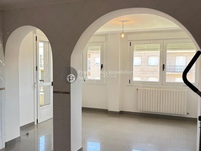 Piso en venta en Verín