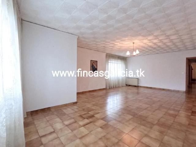 Piso en venta en Verín