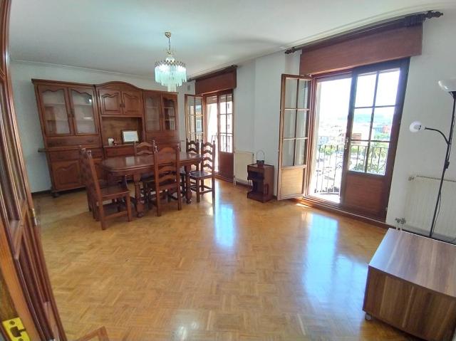 Piso en venta en Avilés, Asturias