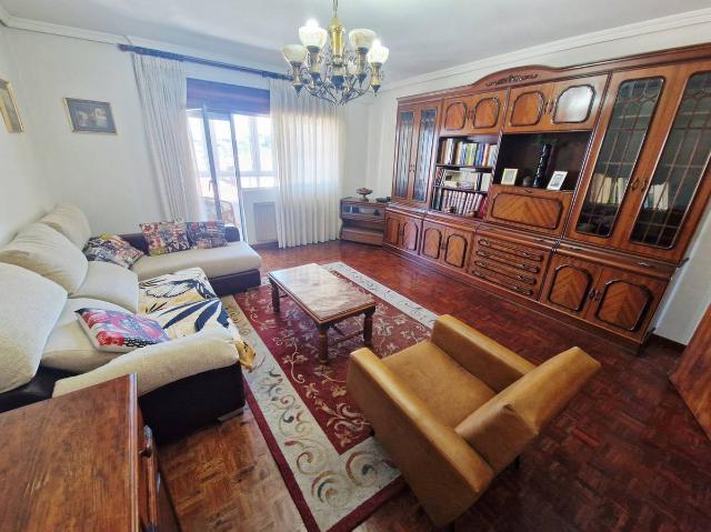 Piso en venta en Avilés, Asturias