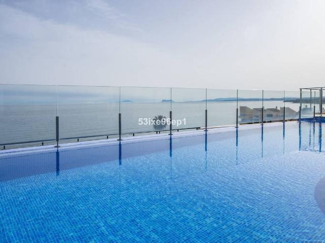 Piso en venta en Barriada Islas Canarias, Costa del Sol Occidental