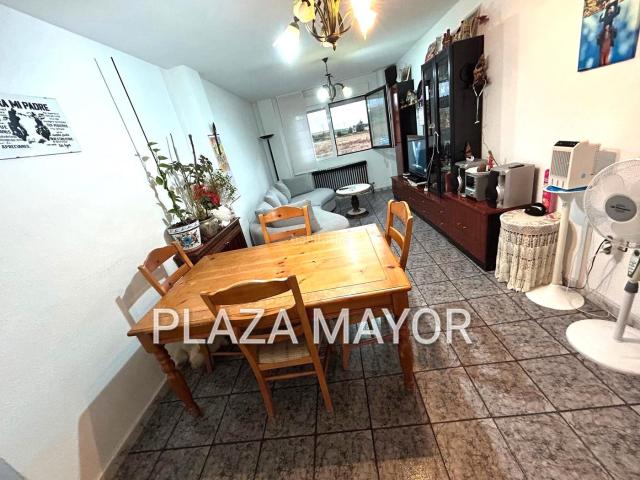 Piso en venta en Anantapur, Villamayor