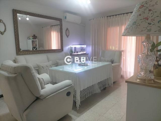 Piso en venta en Villanueva Del Ariscal, Urbanización 