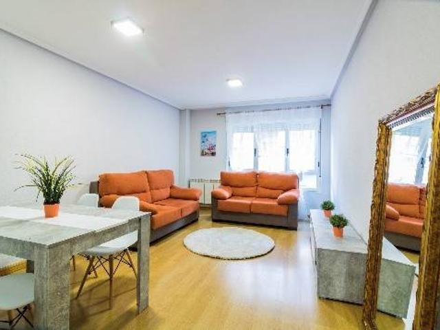Piso en venta en Navatejera, Villaquilambre