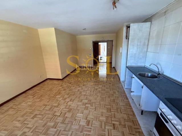 Piso en venta en Navatejera, Villaquilambre