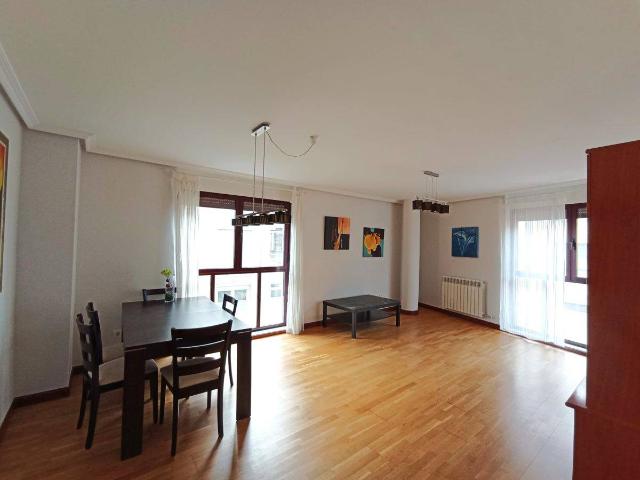 Piso en venta en Villares De La Reina, Castilla y León