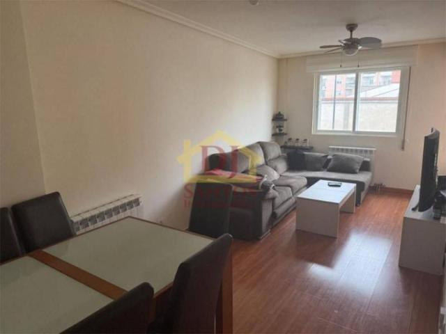 Piso en venta en Villares De La Reina, Castilla y León