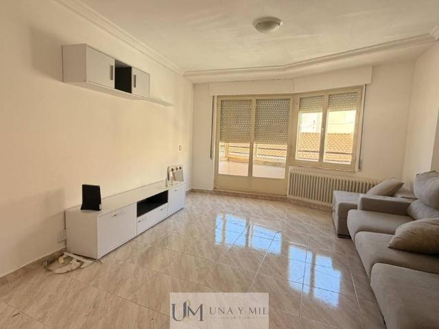 Piso en venta en Villares De La Reina, Castilla y León