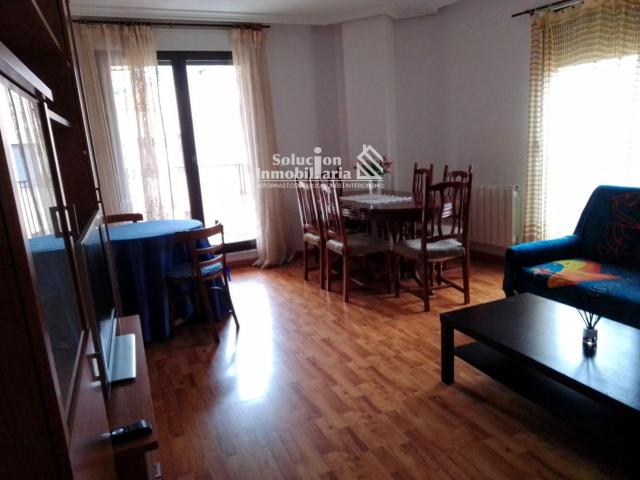 Piso en venta en Villares De La Reina, Polígono Industrial Los Villares
