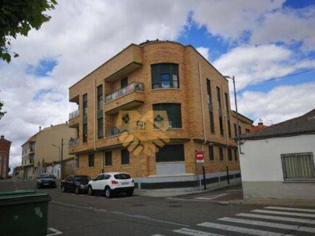 Piso en venta en Villares De La Reina, Castilla y León