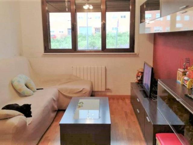 Piso en venta en Aldeaseca de Armuña, Villares De La Reina