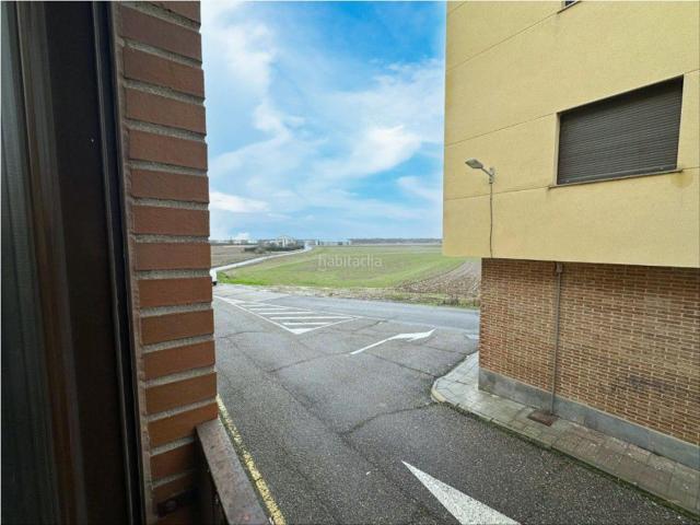 Piso en venta en Villares De La Reina, Castilla y León