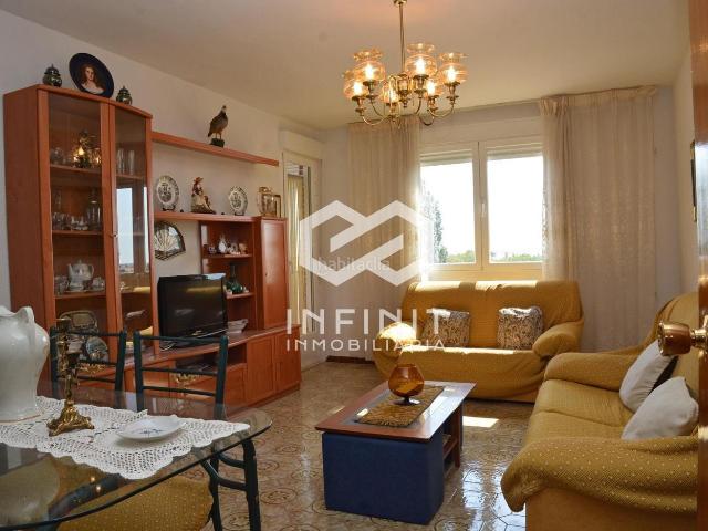 Piso en venta en Villatobas, Toledo