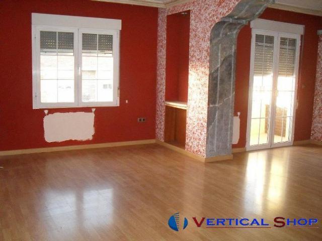 Piso en venta en l'Alt Vinalopó / El Alto Vinalopó, Valencia