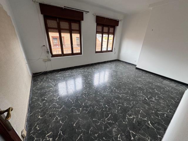 Piso en venta en l'Alt Vinalopó / El Alto Vinalopó, Valencia