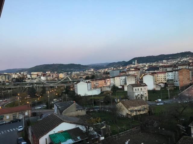 Piso en venta en Ourense, Casco Vello