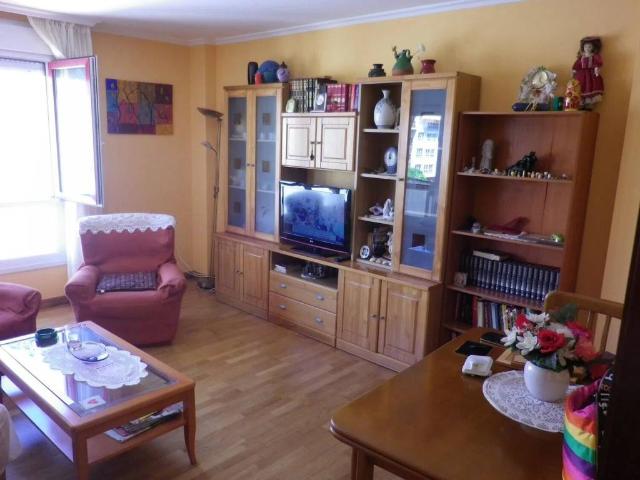 Piso en venta en Viveiro, Lugo