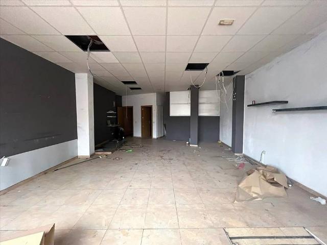 Local Comercial en venta en Yeles, Castilla-La Mancha