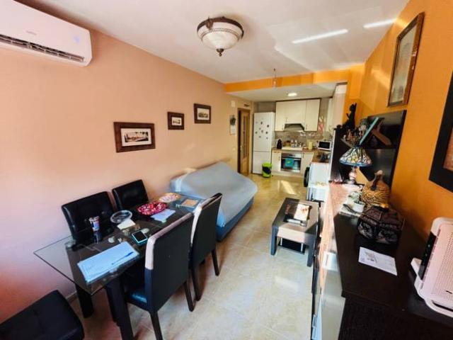 Piso en venta en Yuncos, Urbanización Cervantes