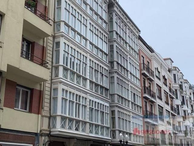 Piso en venta en Ibaiondo, Bilbao