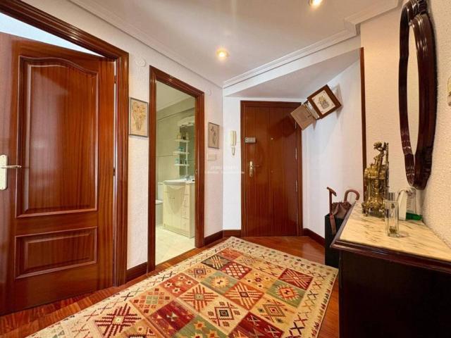 Piso en venta en Zaldibar, Guipúzcoa