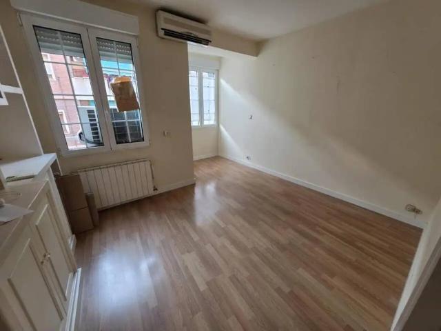 Piso en venta en Universidad, Zaragoza
