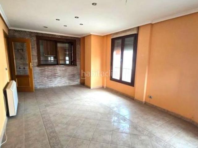 Piso en venta en Zarratón, La Rioja