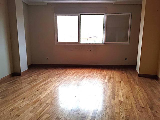 Piso en venta en Ocaña, Castilla-La Mancha